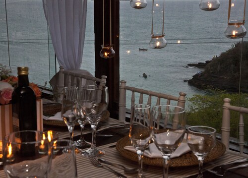 Colonna Galapagos Garden