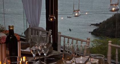 Colonna Galapagos Garden