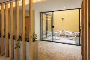 ลานระเบียง/นอกชาน