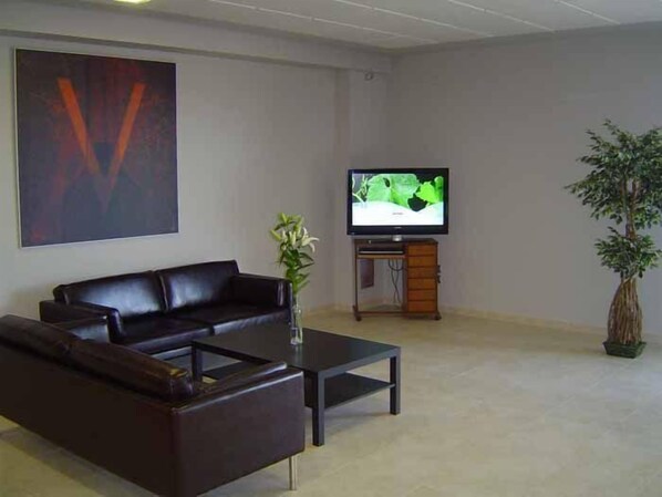 Televisión de 15 pulgadas con canales digitales