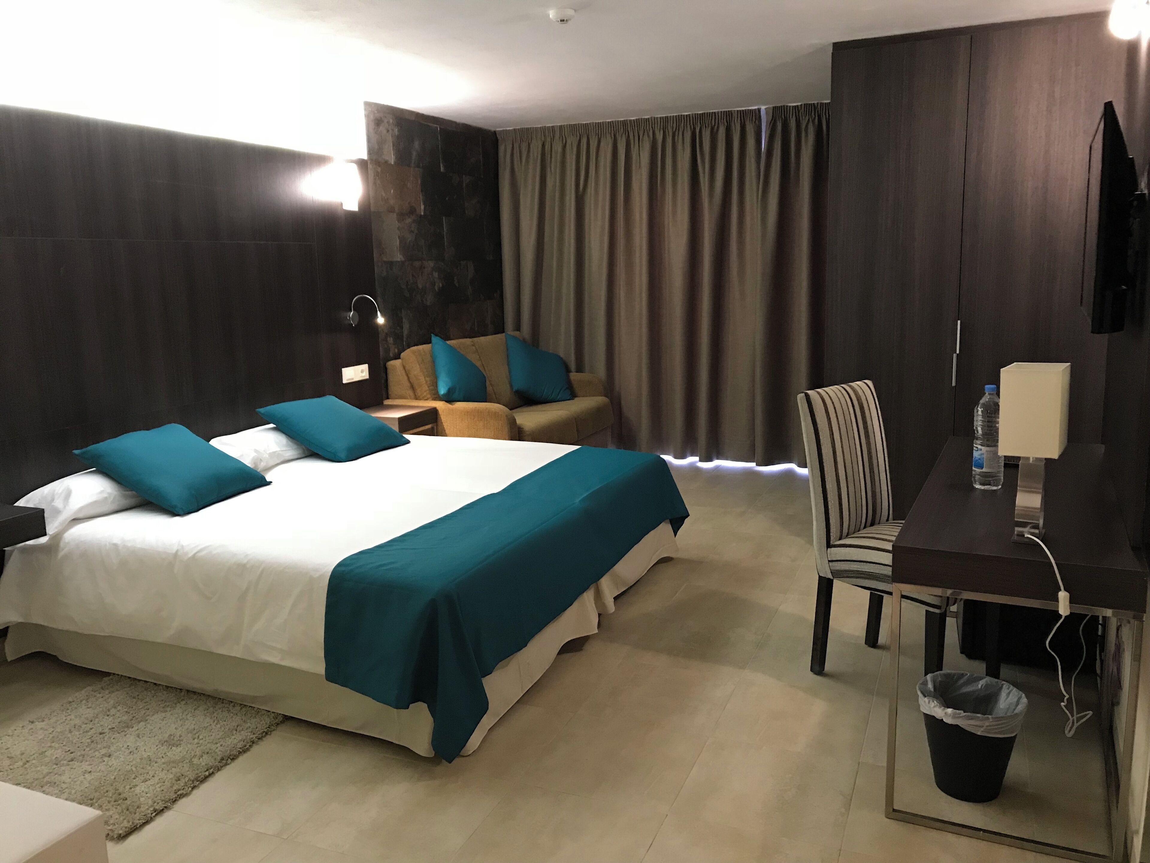 In-room safe, desk, laptop workspace, iron/ironing board (on request)