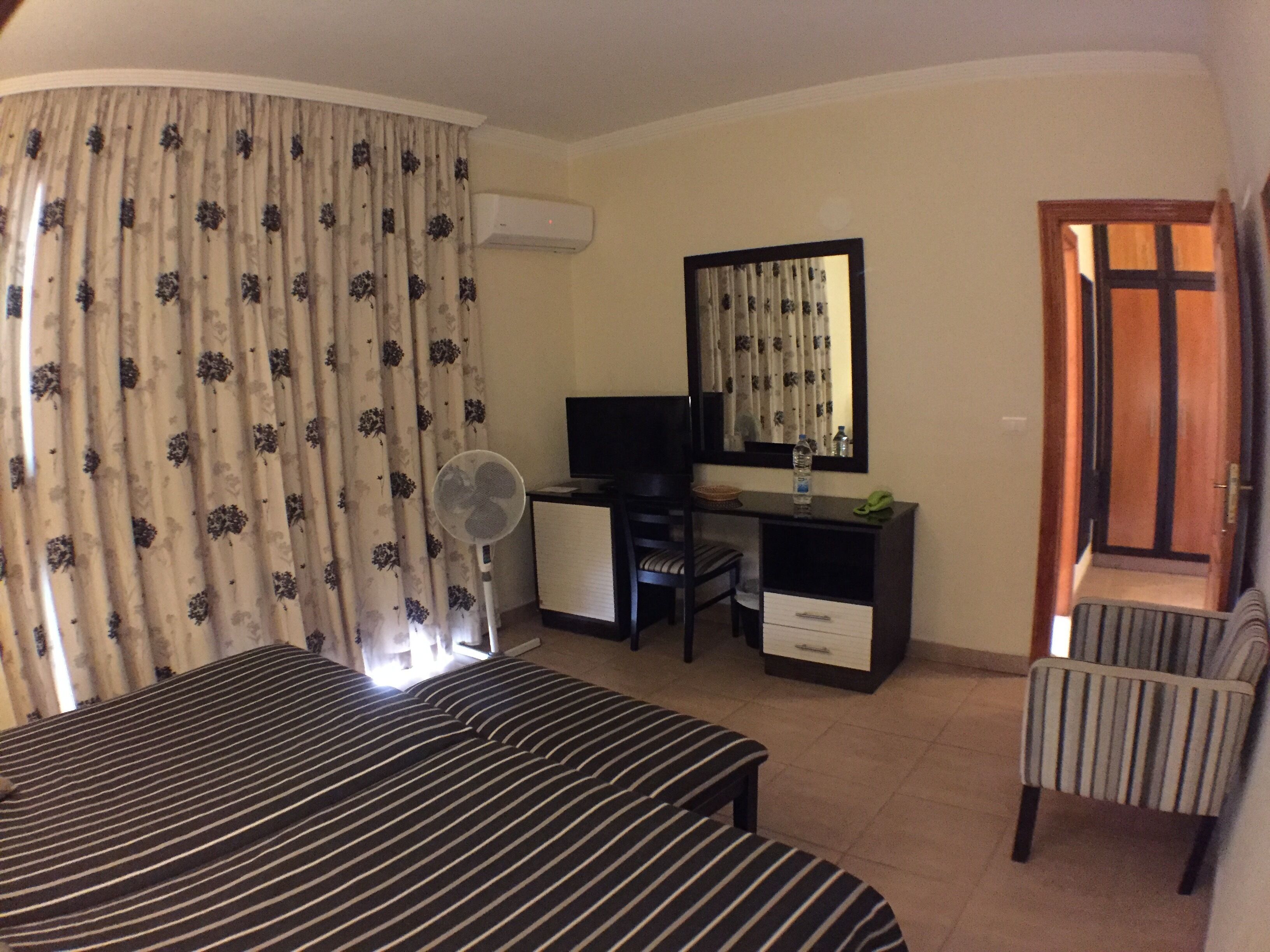 In-room safe, desk, laptop workspace, iron/ironing board (on request)