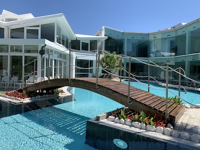 Panoramic Hotel Plaza