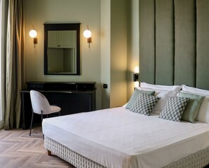 Minibar, caja de seguridad en la habitación, escritorio y wifi gratis 