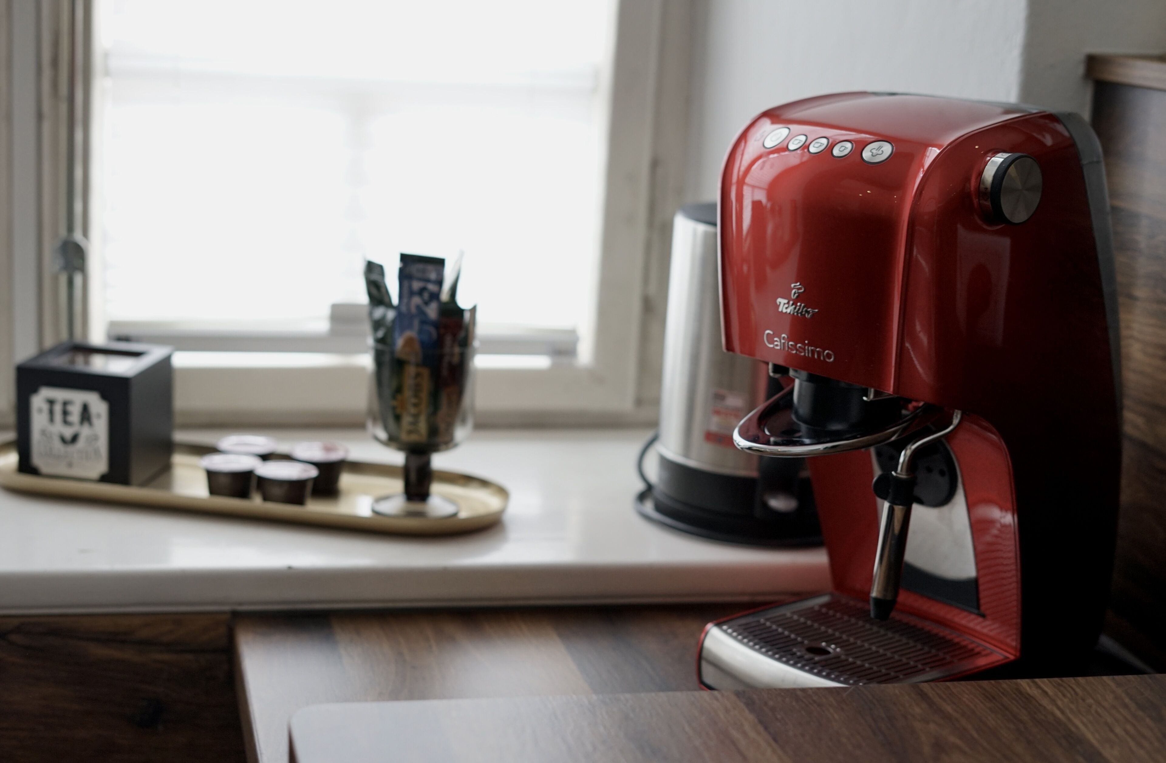 deluxe studio | private kitchen | fridge, microwave