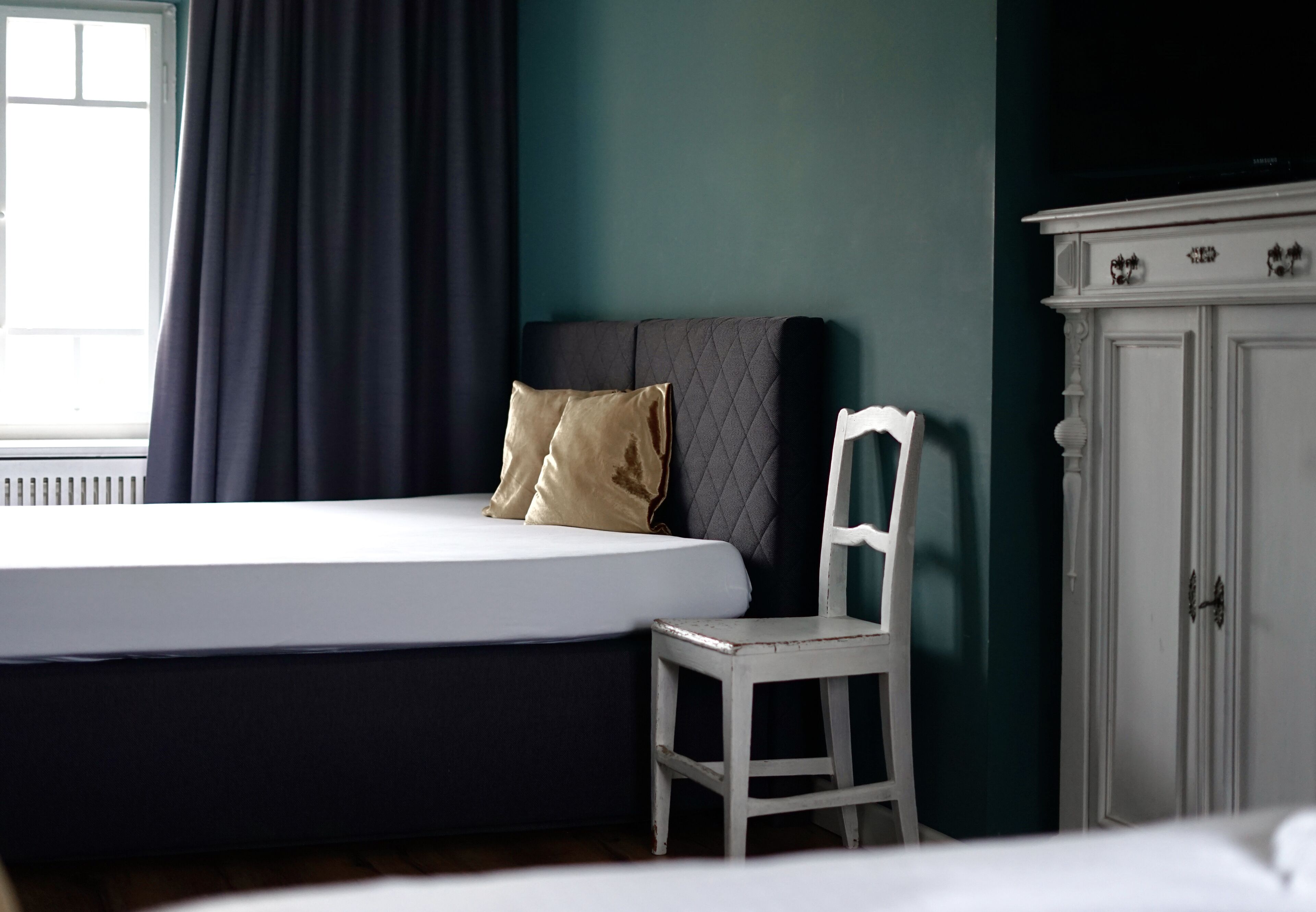 suite | premium bedding, blackout curtains, free wifi, bed sheets