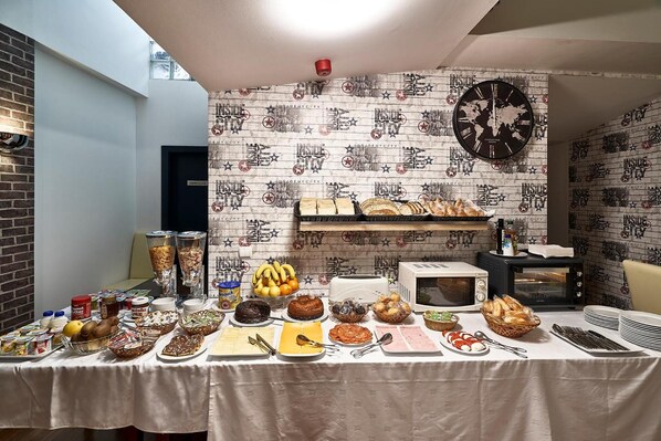 Se sirven desayunos 