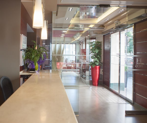 Reception - Hotel Castilla Guerrero (Málaga)