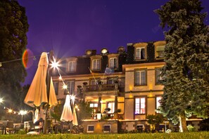 Front of property – evening/night