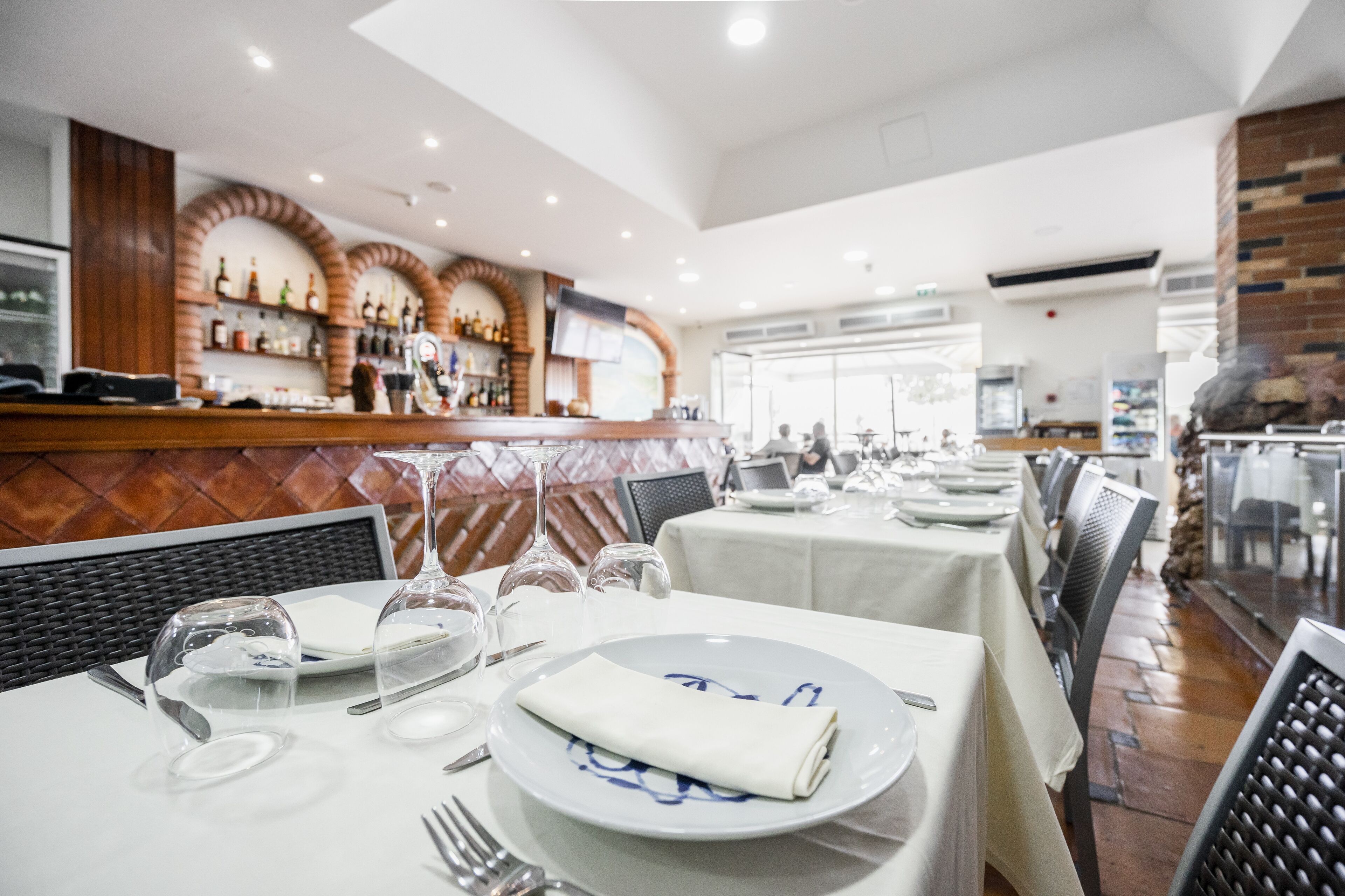 breakfast, lunch, dinner served; al fresco dining