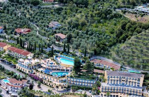 Aerial view - Hotel Cristina (Limone sul Garda)