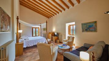 Superior Double Room | 1 bedroom, premium bedding, Select Comfort beds, minibar