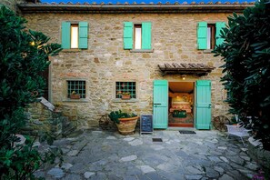 Exterior - Locanda del Molino (Cortona)