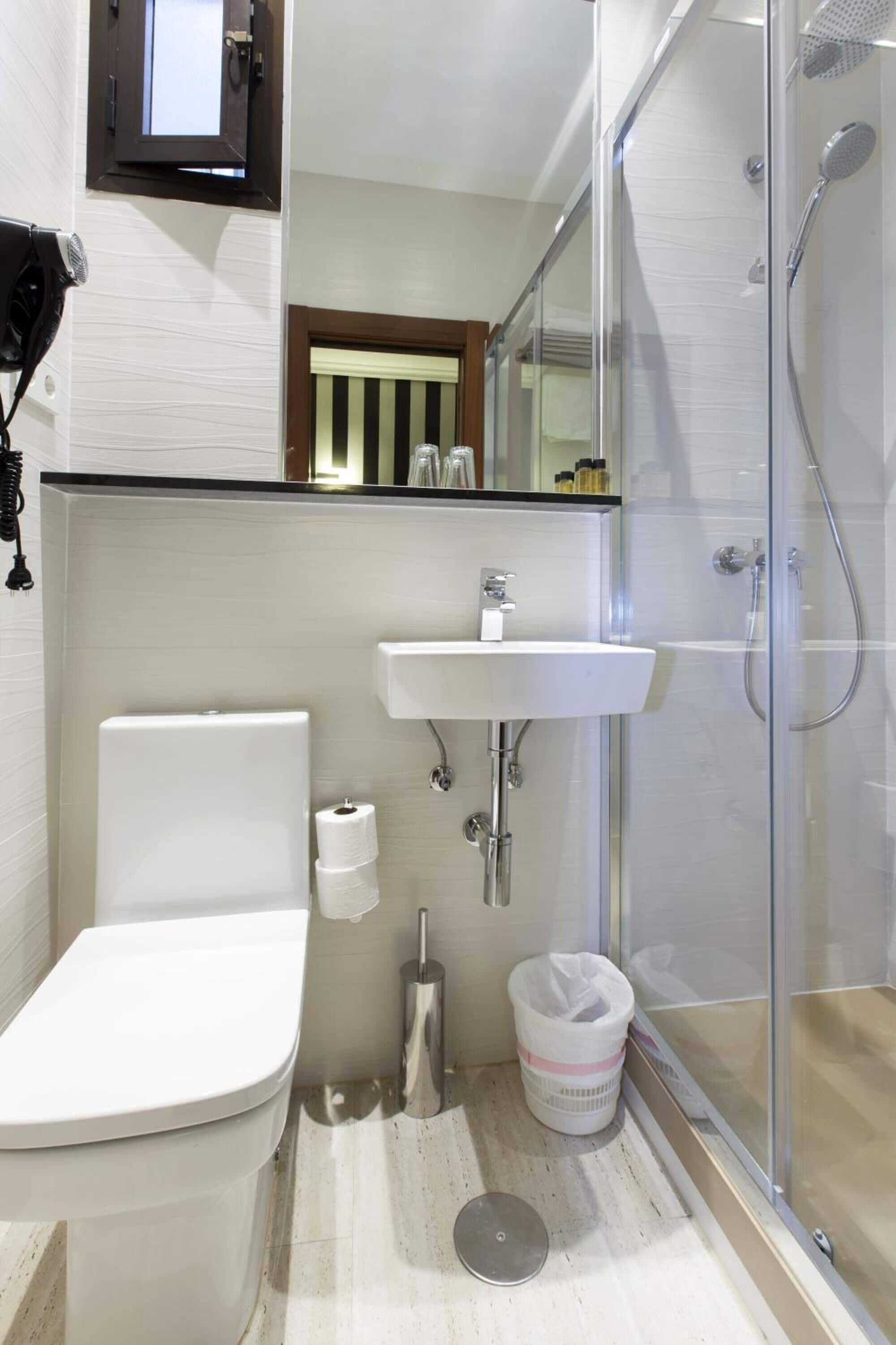 Photo - Hostal Castilla I Atocha