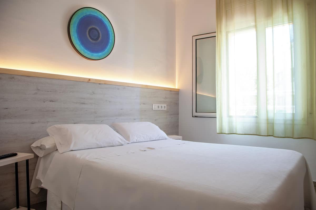 In-room safe, blackout drapes, iron/ironing board, free WiFi