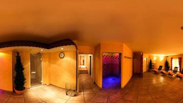 Sauna, steam room