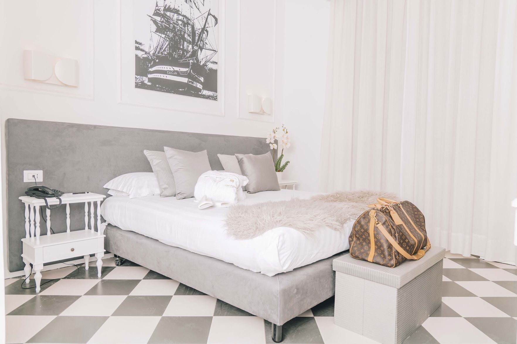 Literie hypoallergénique, matelas Select Comfort, minibar