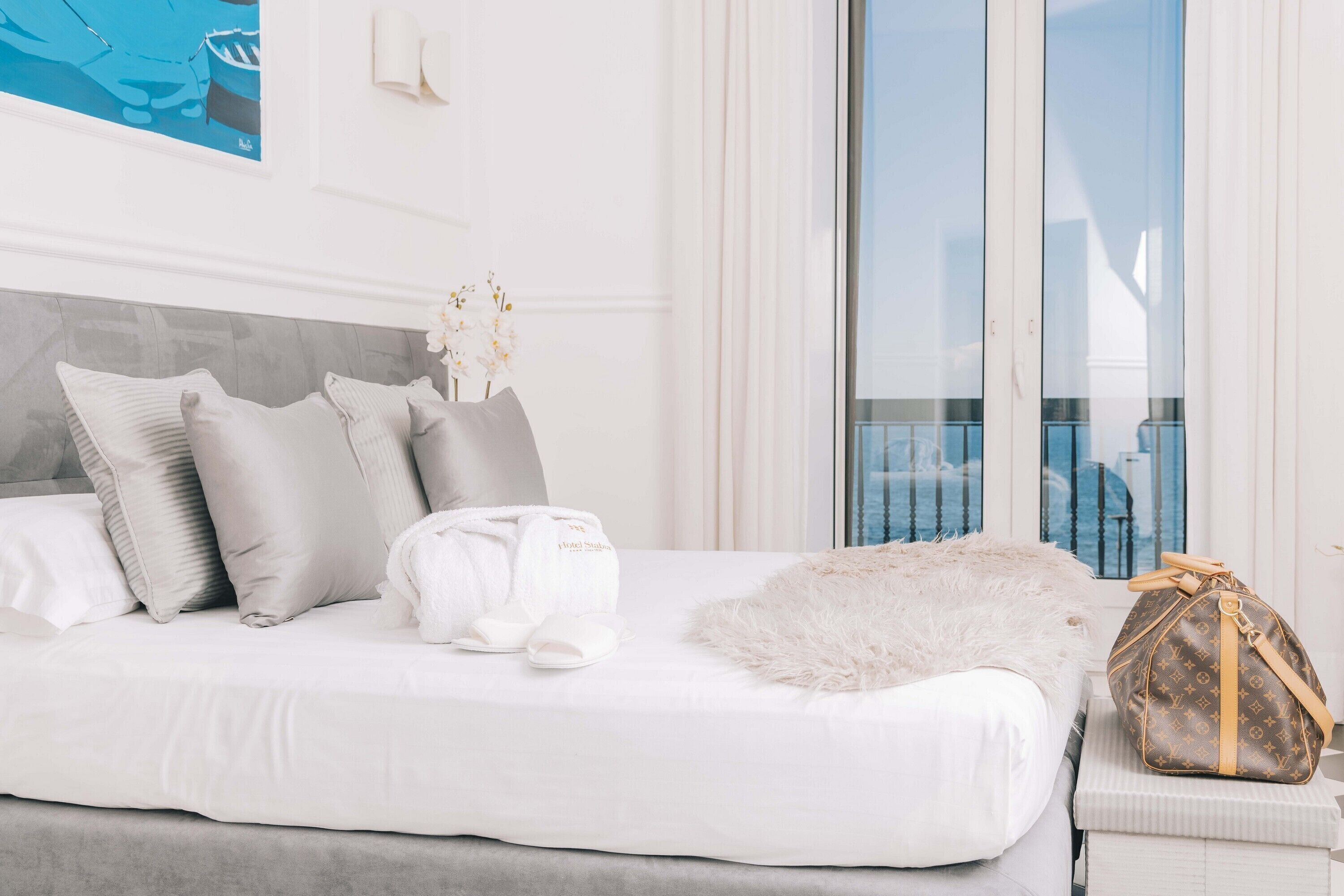 Literie hypoallergénique, matelas Select Comfort, minibar