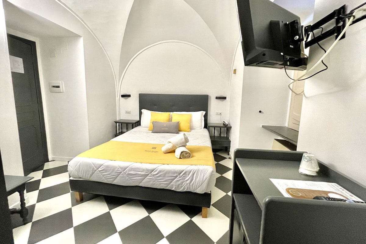 Literie hypoallergénique, matelas Select Comfort, minibar