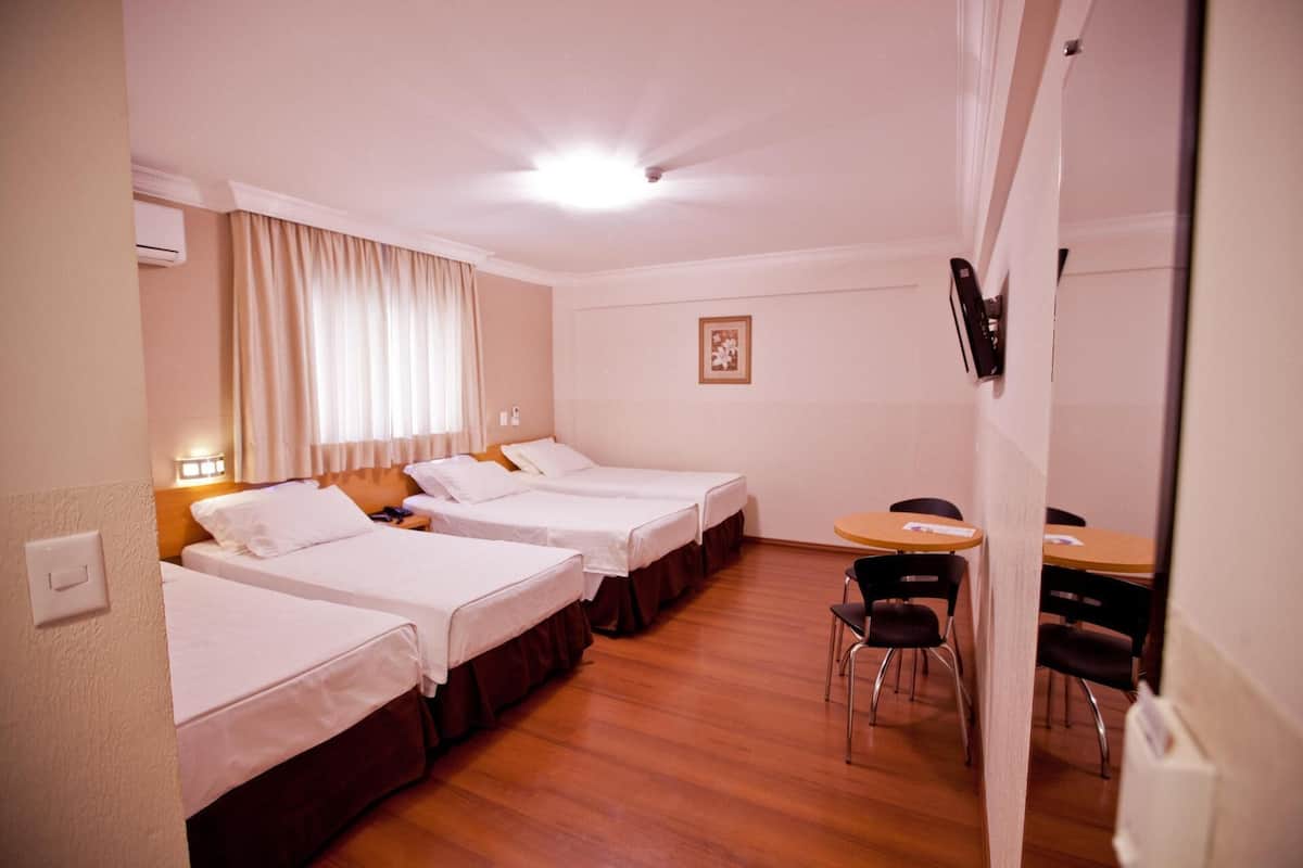 Biancheria da letto ipoallergenica, minibar, cassaforte in camera