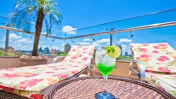 Poolbar