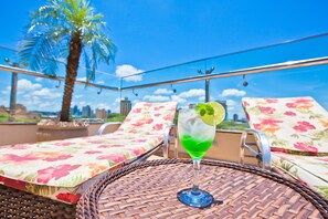Poolside bar - Del Rey Quality Hotel (Foz do Iguaçu)