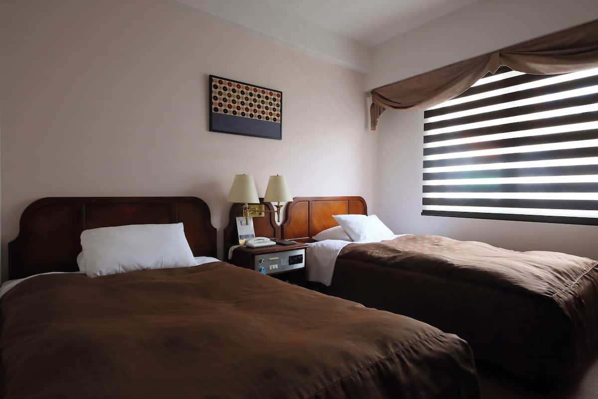 Roupas de cama premium, edredons de pluma, escrivaninha