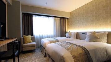 Kamar Superior, 2 Tempat Tidur Twin, Bebas Asap Rokok (Shower Only) | Seprai premium, busa memori, brankas, dan meja kerja