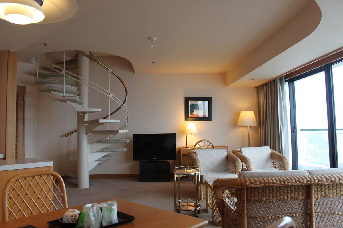 in-room safe, desk, iron/ironing board, free wifi