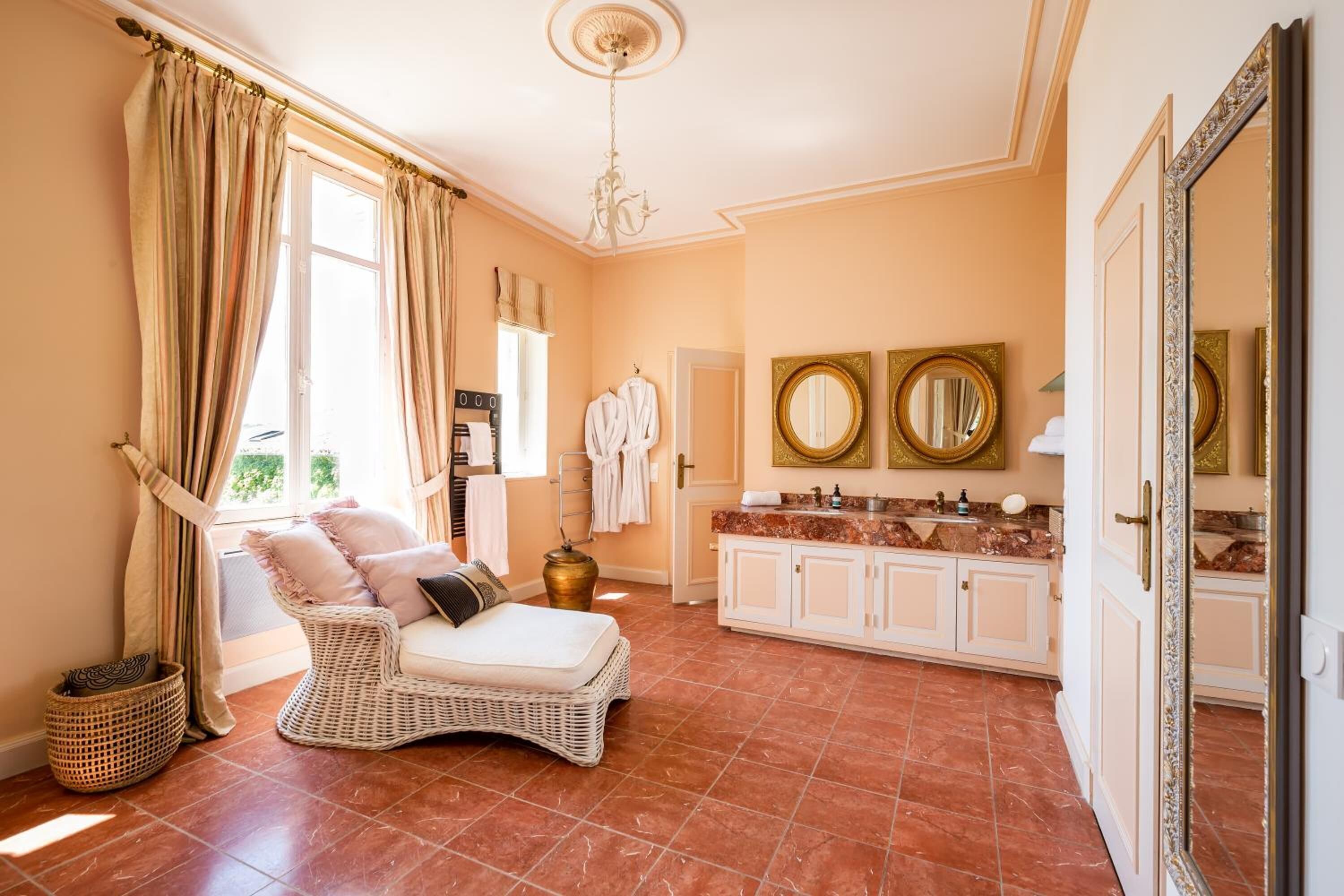 flat-screen tv, table football