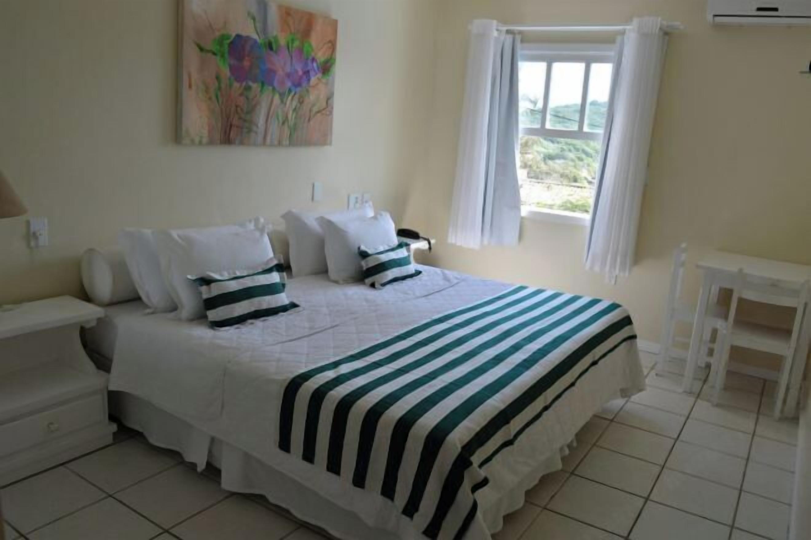 Minibar, in-room safe, free WiFi, bed sheets