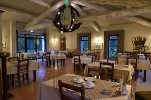 Esmorzar diari continental (18 EUR per persona)