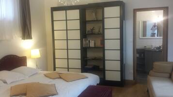 1 chambre, literie de qualité supérieure, décoration personnalisée