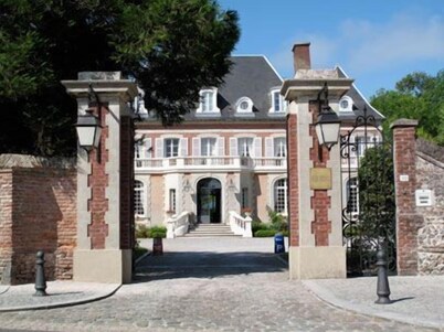 Chateau De Noyelles
