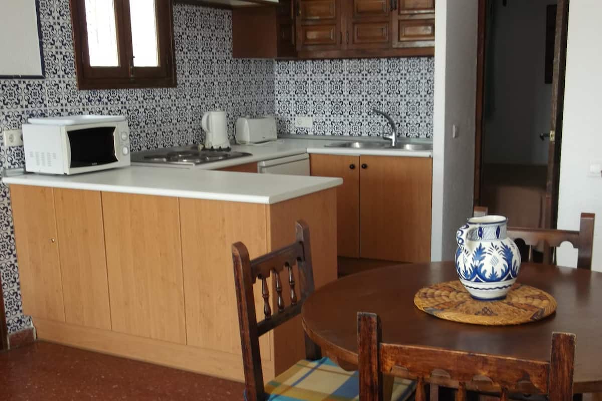 Apartment, 1 Bedroom (T5 - 3 people) | Select Comfort beds, iron/ironing board, cribs/infant beds