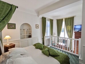 Quarto casal ou duplo superior | Individualmente decorados, individualmente mobiliados