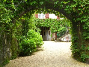 Exterior - Château d'Urtubie (Urrugne)