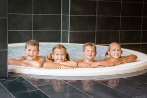 Indoor pool - Hotel T Wapen Van Marion (Oostvoorne)