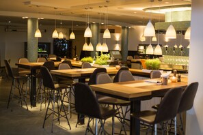 Food court - Hotel T Wapen Van Marion (Oostvoorne)