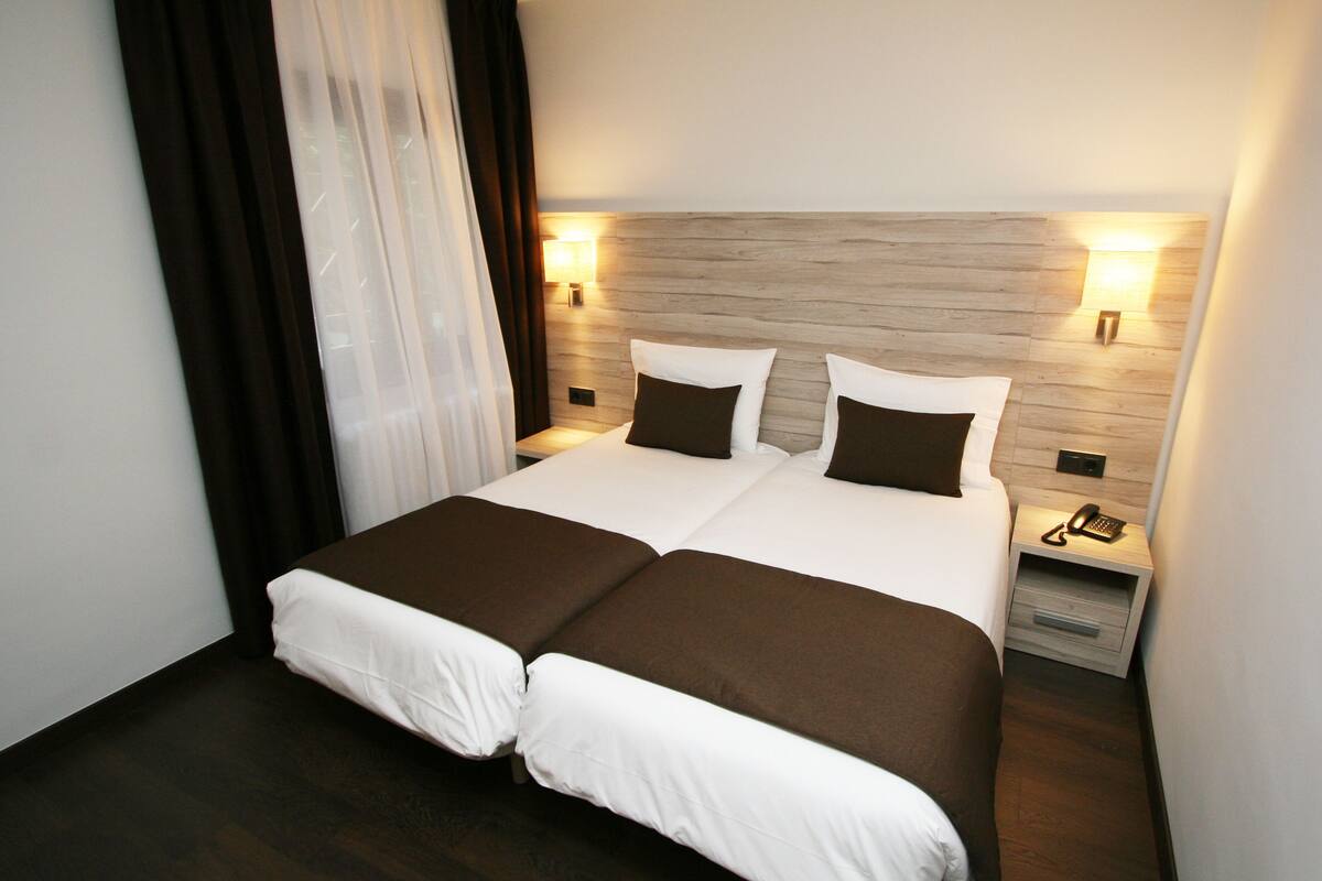 double or twin room | 1 bedroom, premium bedding, down duvets, in-room safe