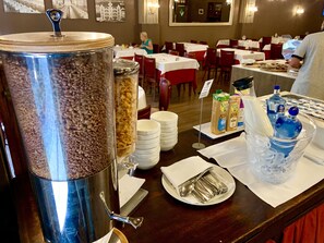 Daily buffet breakfast for a fee