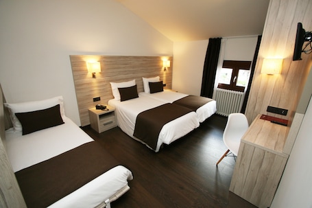 Triple Room | Premium bedding, down comforters, in-room safe, desk