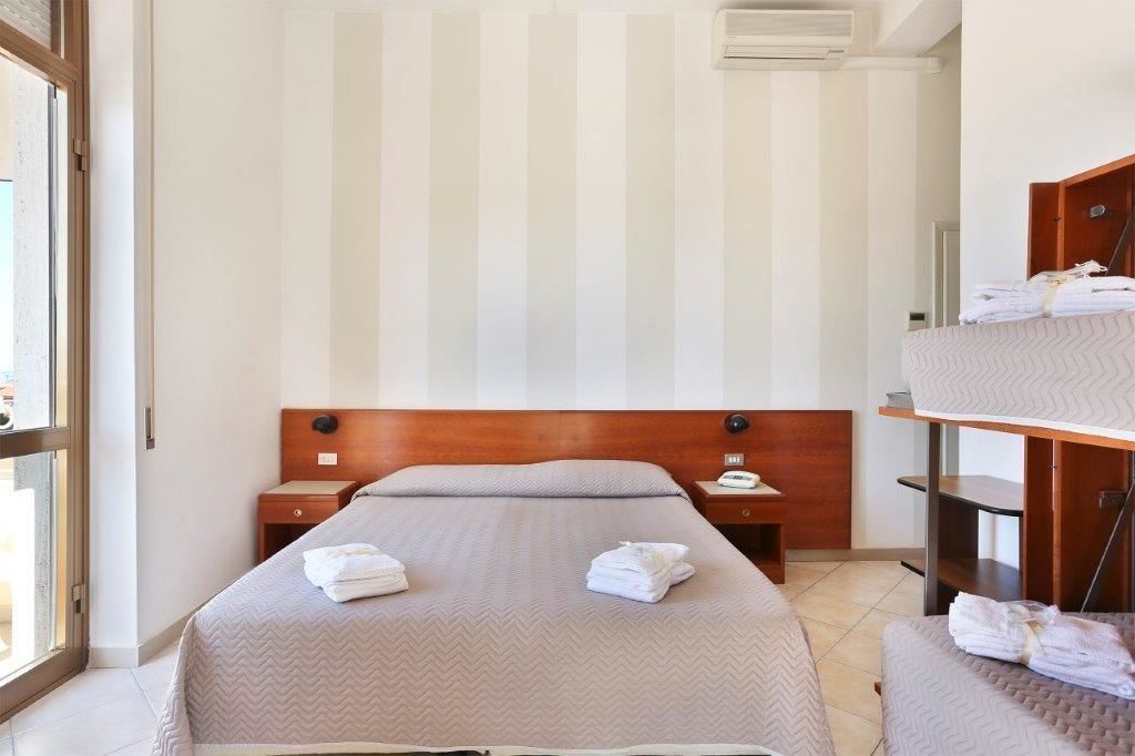 minibar, in-room safe, free wifi