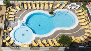 Outdoor pool, sun loungers