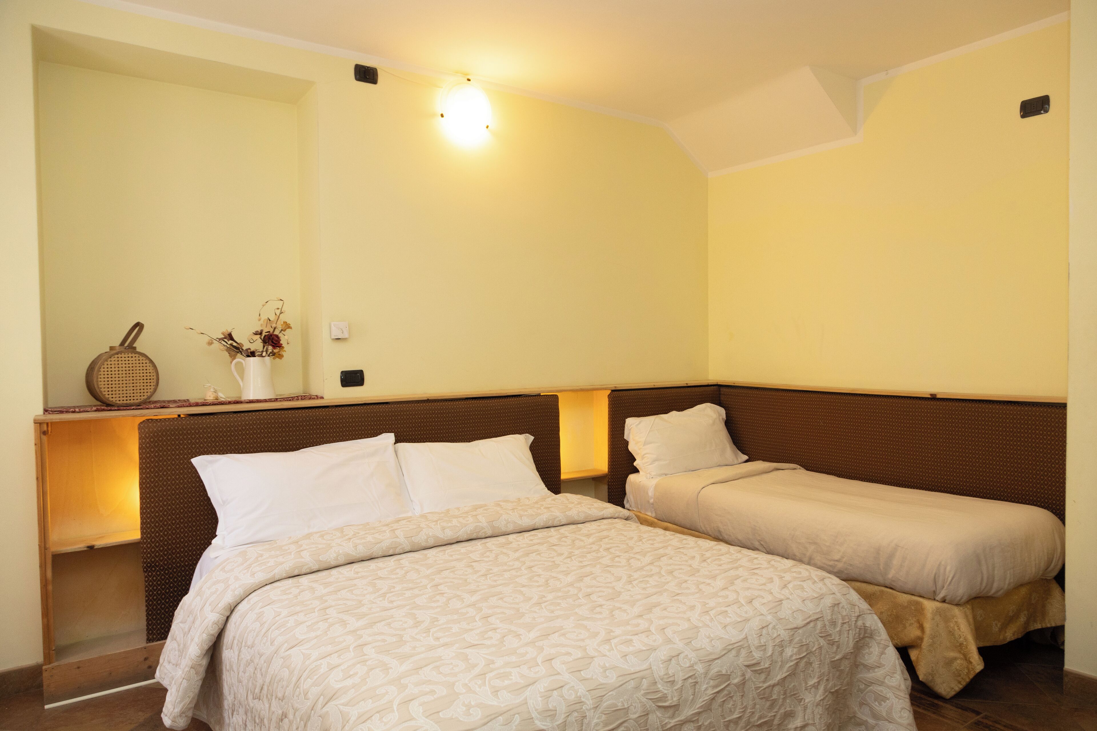 Kamar