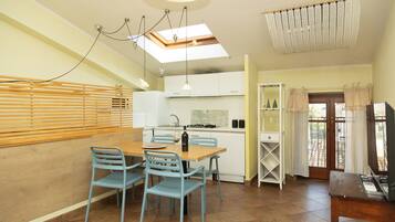 Appartamento Superior | Area soggiorno | TV