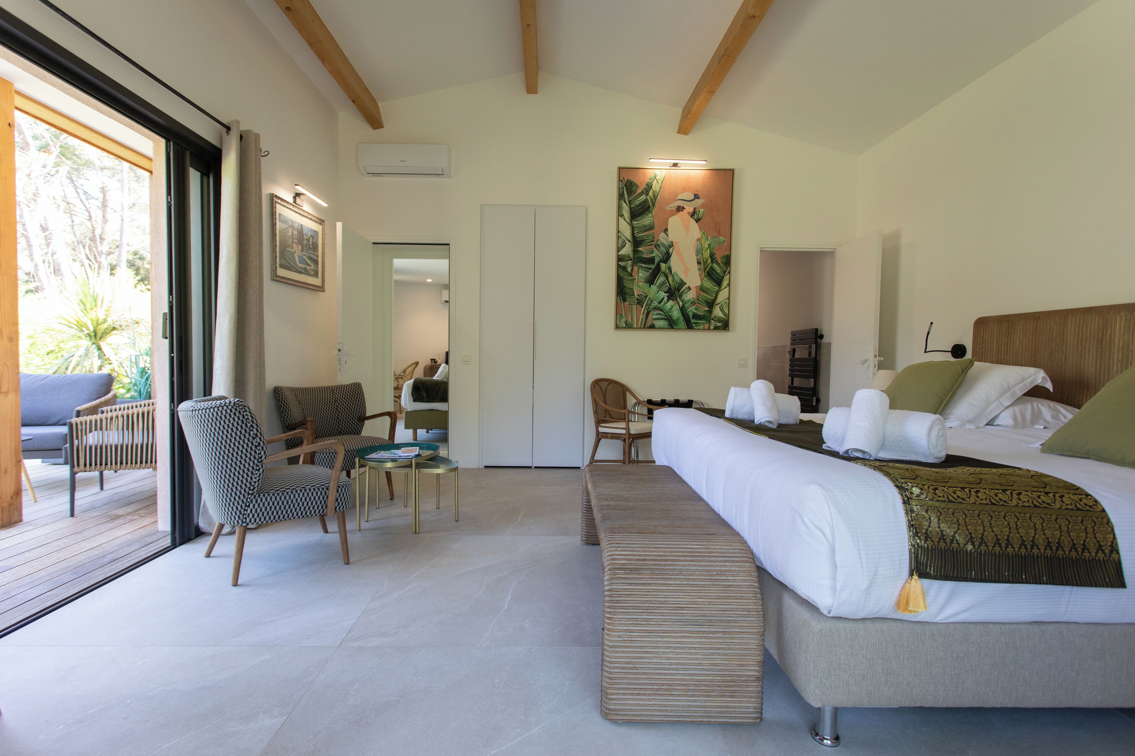 luxury suite, 2 bedrooms | 1 bedroom, select comfort beds, minibar, in-room safe