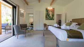 Luxury-Suite, 2 Schlafzimmer | Select-Comfort-Betten, Minibar, Zimmersafe, individuell eingerichtet