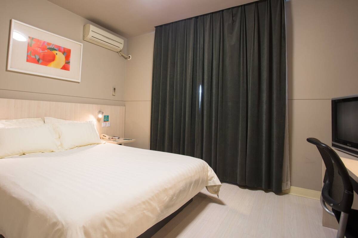 Double Room (B) | In-room safe, desk, blackout curtains, iron/ironing board