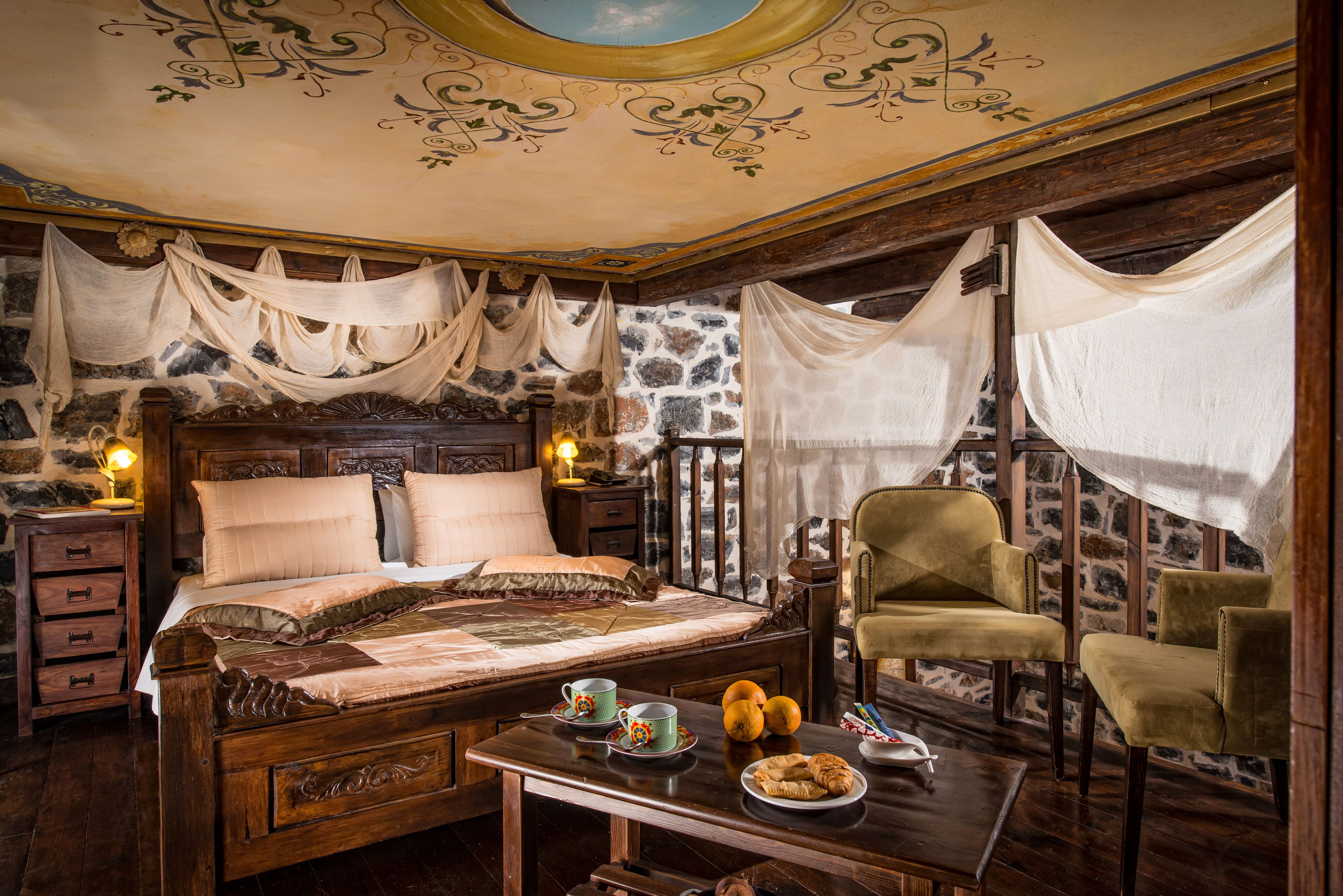 Executive Suite | Soundproofing, iron/ironing board, cots/infant beds, Internet